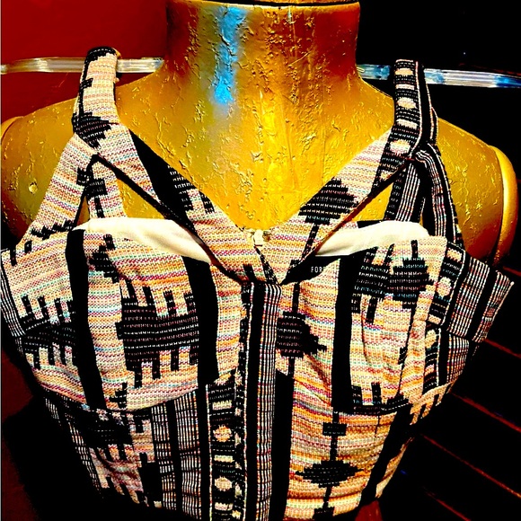 Forever 21 halter top corset style with zipper back. - Picture 1 of 6